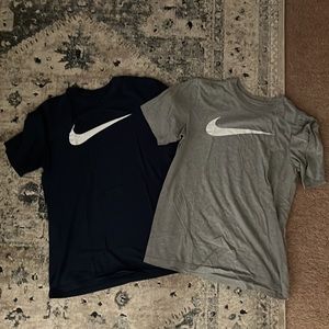 (2) Nike Men Swoosh Sportswear T-Shirt Grey & Blue